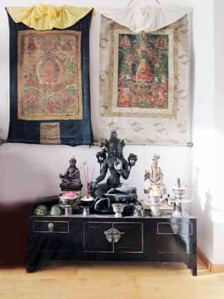 Meditationsraum einrichten Altar