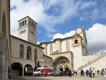 magische Orte Assisi Basilika